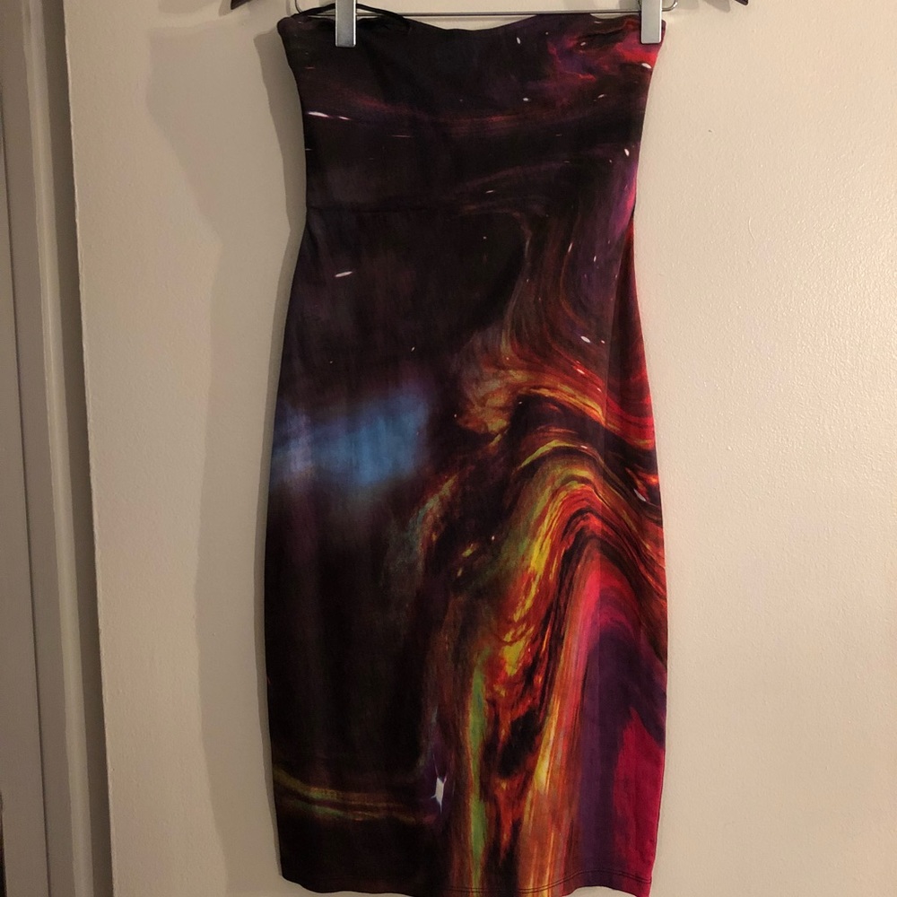 Strapless fitted dress